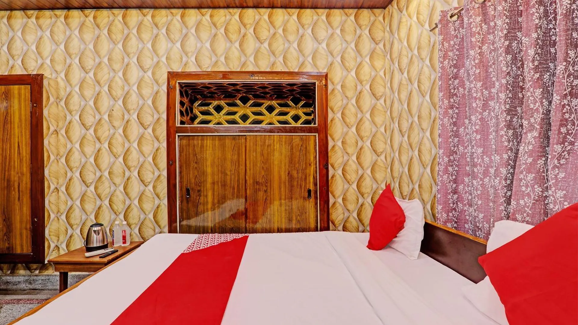 Oyo Flagship Manjushree P. Guest House Varanasi Hotel