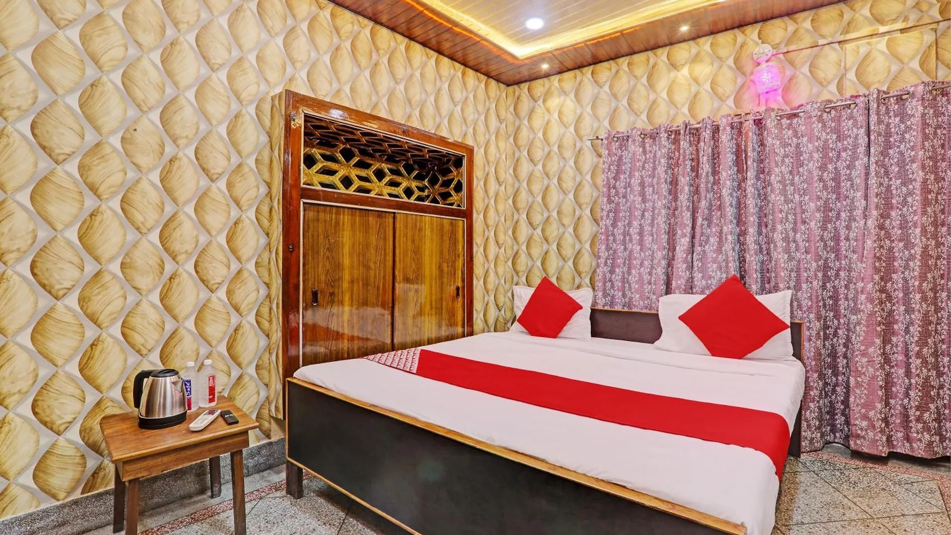 Hotel Oyo Flagship Manjushree P. Guest House Varanasi